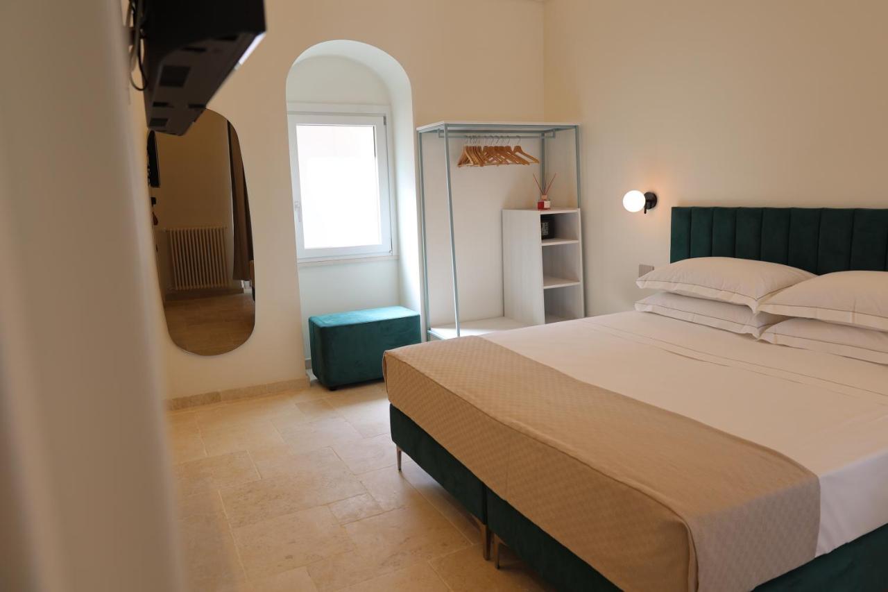بيسْكيتْشّي Suites Dimora Garibaldi المظهر الخارجي الصورة