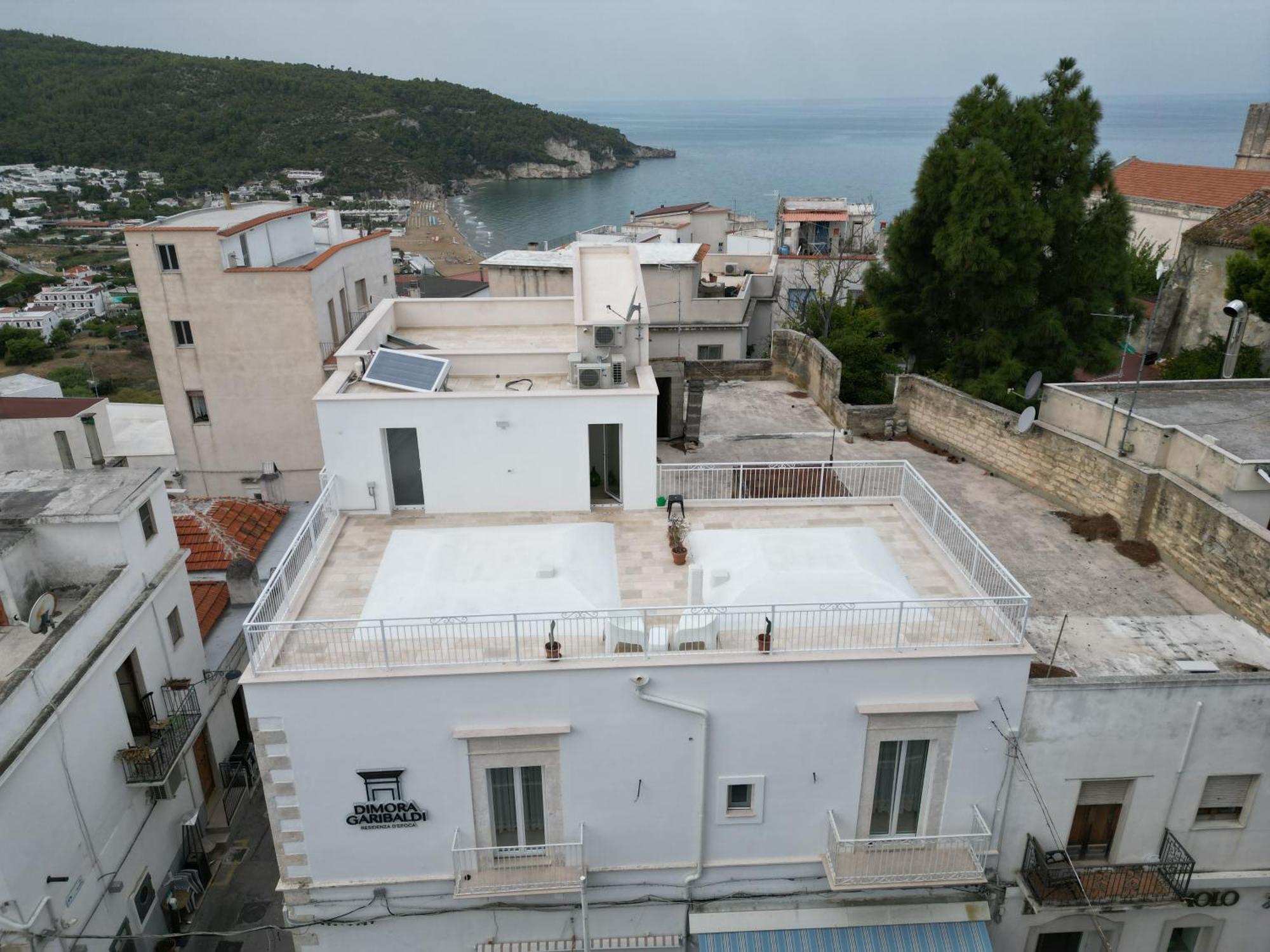 بيسْكيتْشّي Suites Dimora Garibaldi المظهر الخارجي الصورة