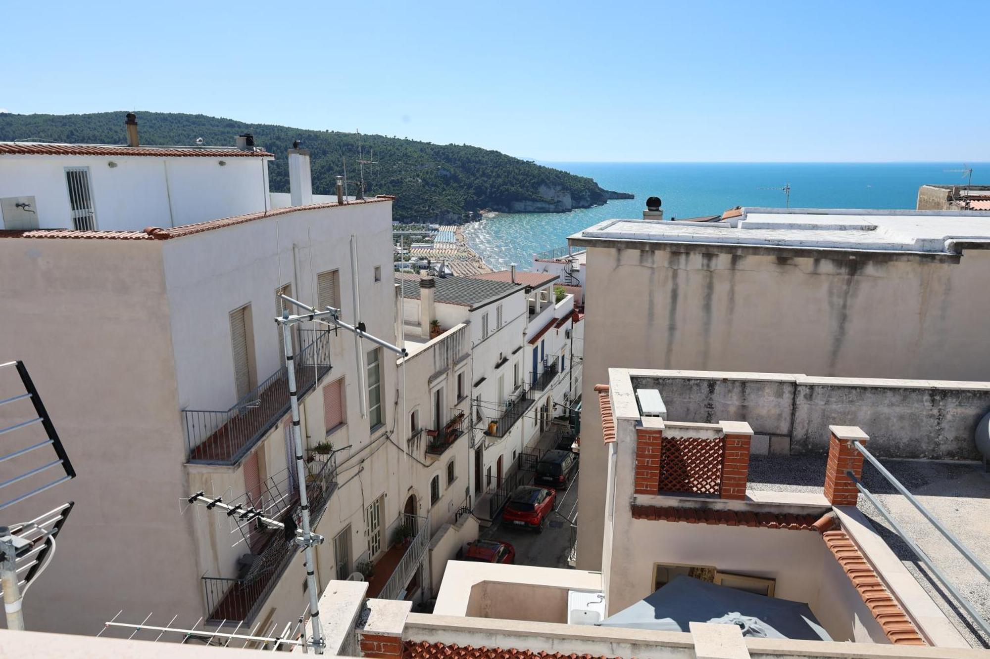 بيسْكيتْشّي Suites Dimora Garibaldi المظهر الخارجي الصورة