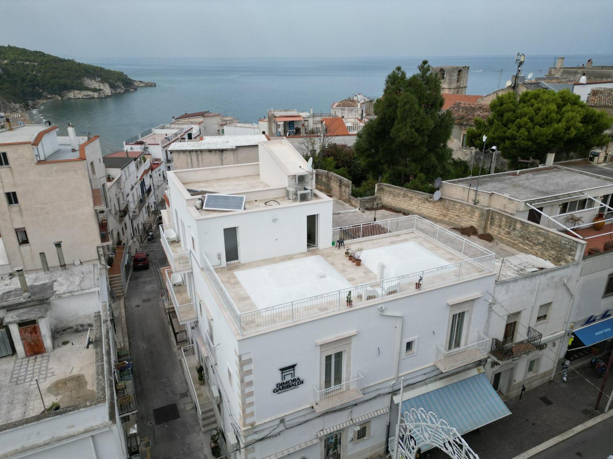 بيسْكيتْشّي Suites Dimora Garibaldi المظهر الخارجي الصورة