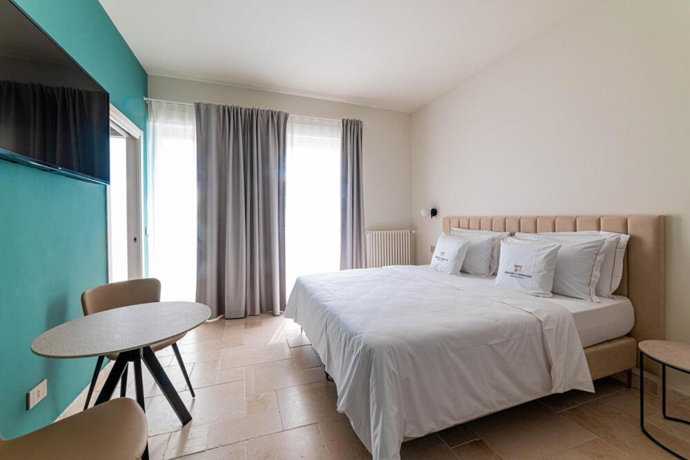 بيسْكيتْشّي Suites Dimora Garibaldi المظهر الخارجي الصورة